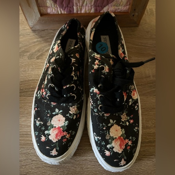 Steve Madden Scotch Floral Slip On Platform Sneakers Size 10 Low Back - Picture 1 of 10